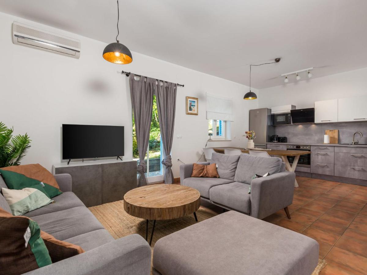 Martina Holiday Home Casa Albertina-2 By Interhome מראה חיצוני תמונה